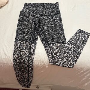 Lululemon Black and White Leggings